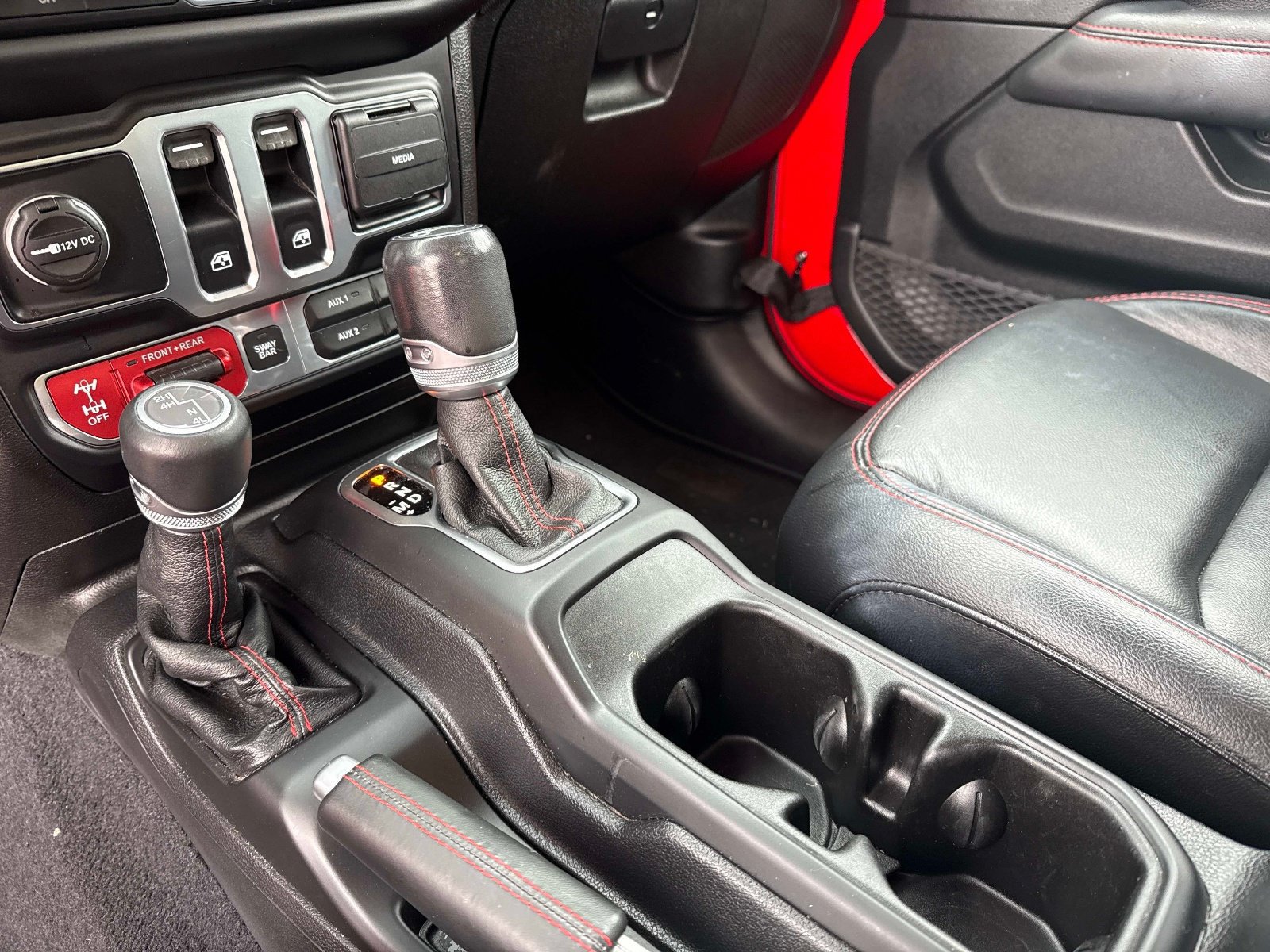 Used 2020 Jeep Wrangler Rubicon AWD/4WD image 19