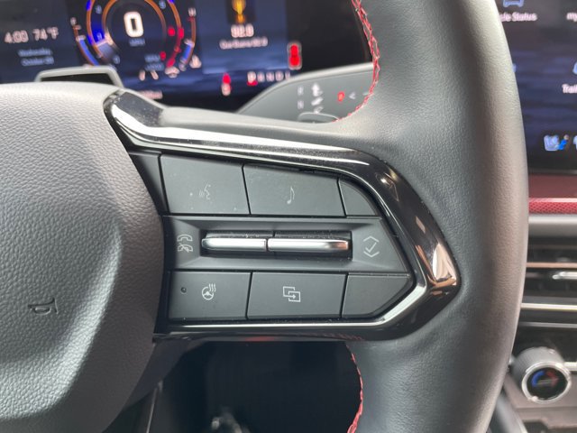 Used 2025 Chevrolet Traverse RS AWD/4WD image 22