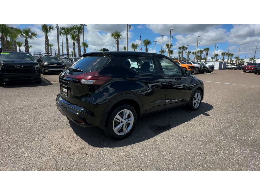 Used 2023 Nissan Kicks S FWD image 2