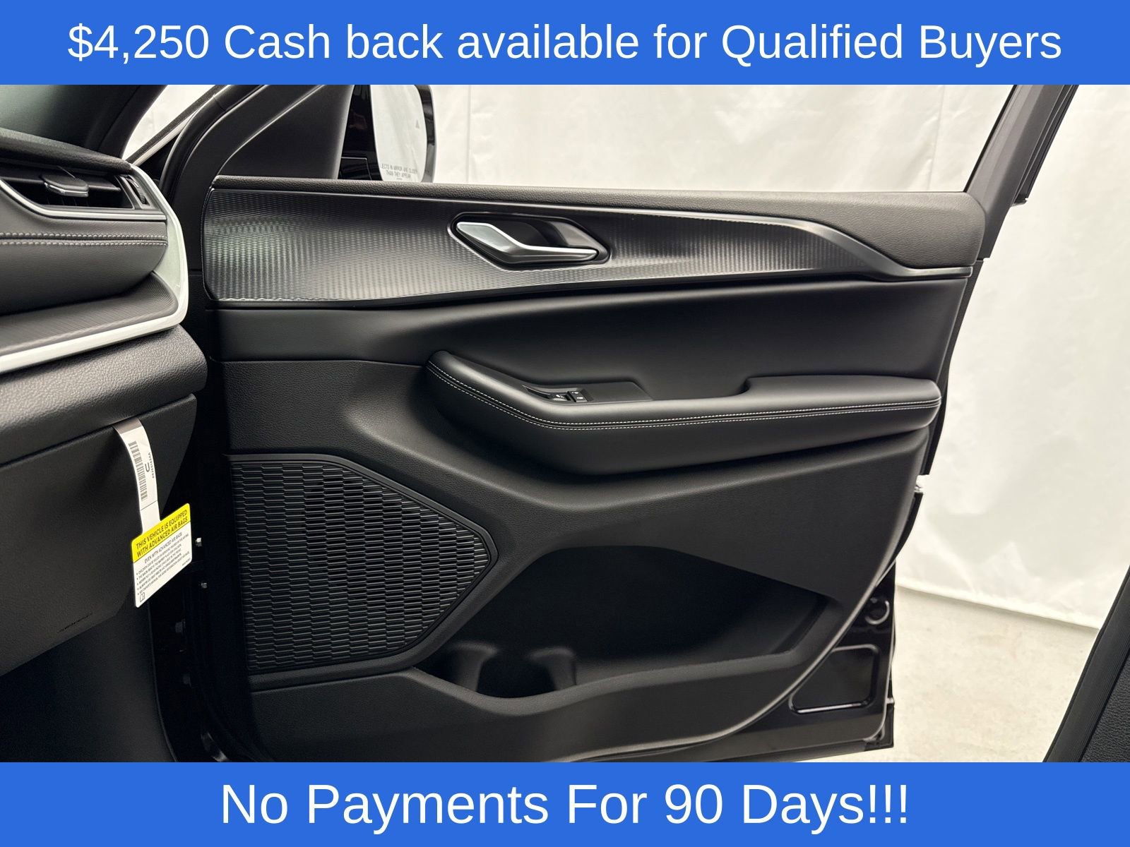 New 2025 Jeep Grand Cherokee Altitude image 19