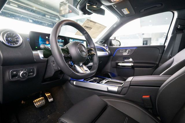 New 2026 Mercedes-Benz GLB 35 AMG 4MATIC image 4