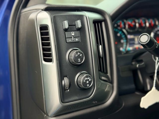 Used 2015 Chevrolet Silverado 2500 LT w/ LT Convenience Package image 9