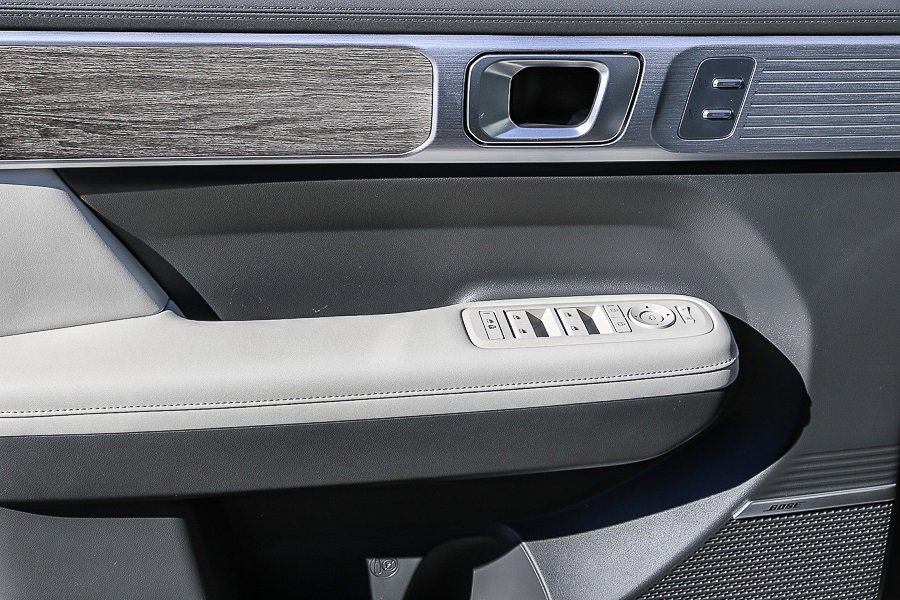 Used 2024 Hyundai Santa Fe Calligraphy image 21