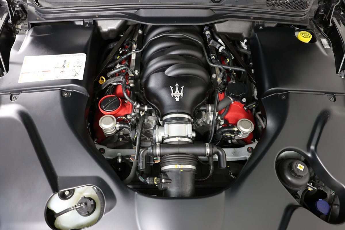 Used 2017 Maserati GranTurismo Convertible RWD image 37