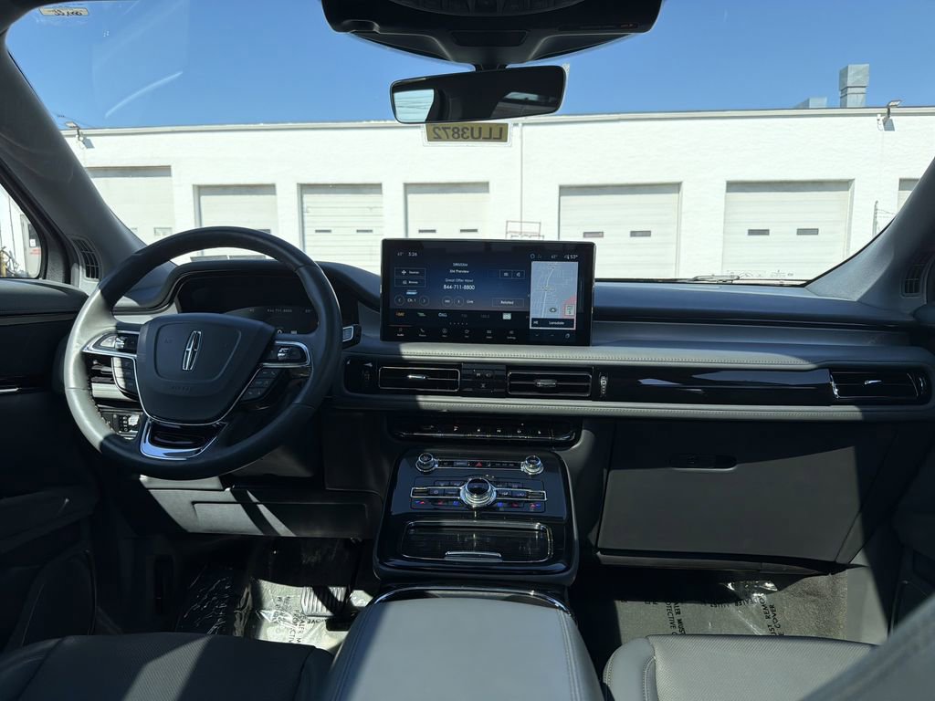 Used 2022 Lincoln Nautilus Reserve w/ Cargo Utility Package AWD/4WD image 18