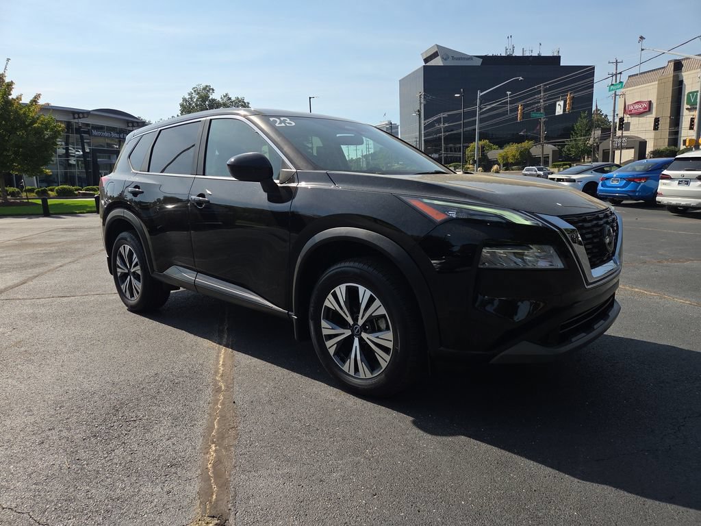 Used 2023 Nissan Rogue SV FWD image 7