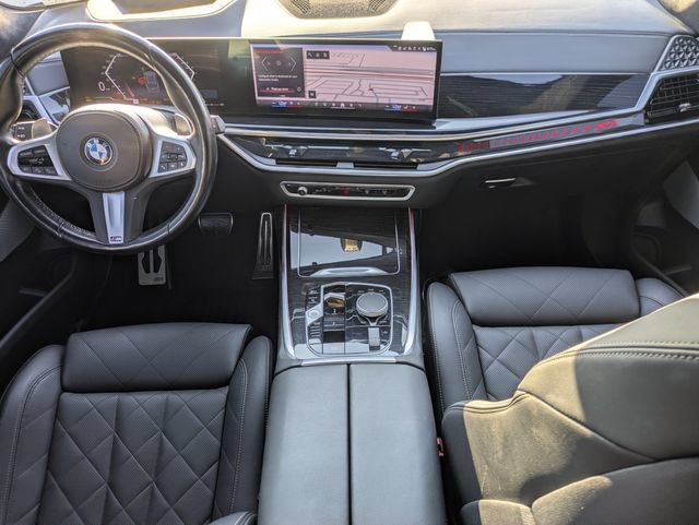Used 2024 BMW X7 xDrive40i w/ M Sport Package AWD/4WD image 11