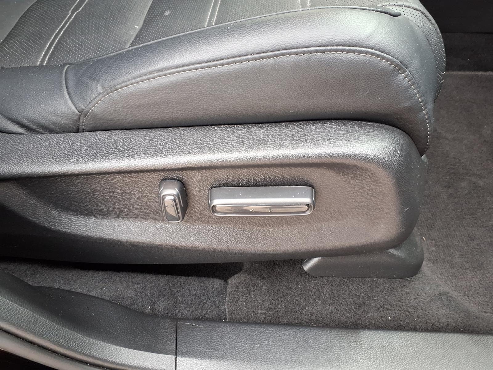 Used 2022 Honda CR-V EX-L image 12