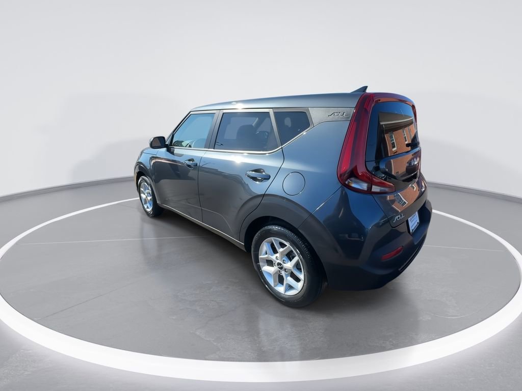 Used 2022 Kia Soul LX w/ Technology Package FWD image 6