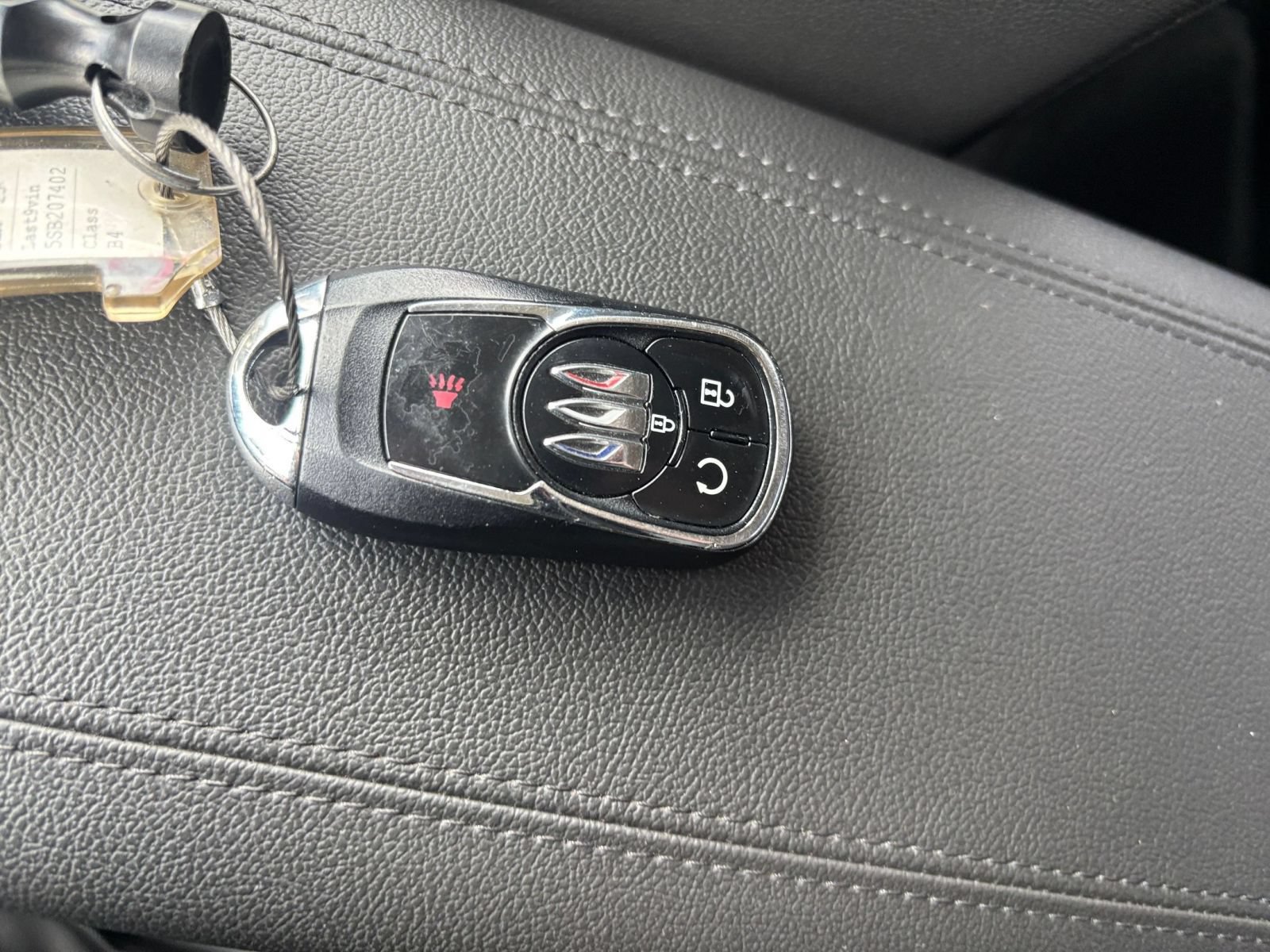 Used 2025 Buick Encore GX Preferred FWD image 21