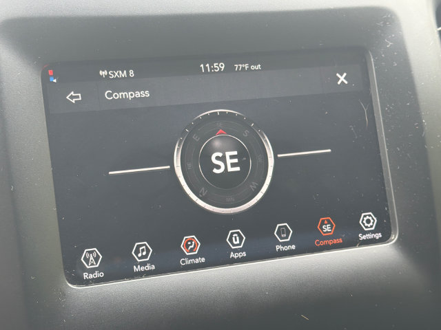 Used 2019 Jeep Cherokee Latitude Plus FWD image 23