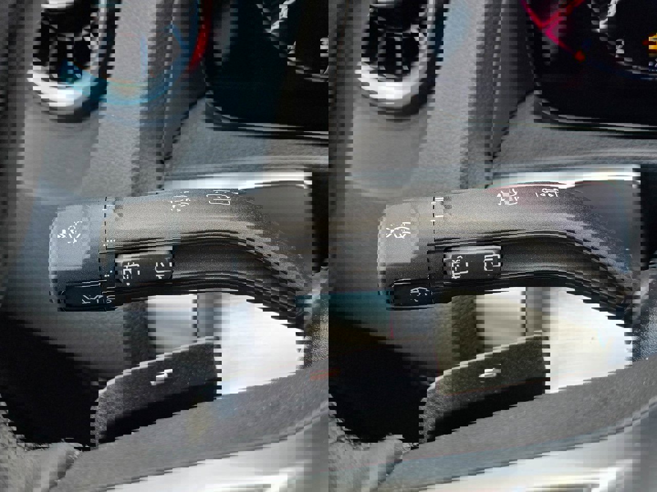 New 2026 Mercedes-Benz GLB 250 4MATIC image 21