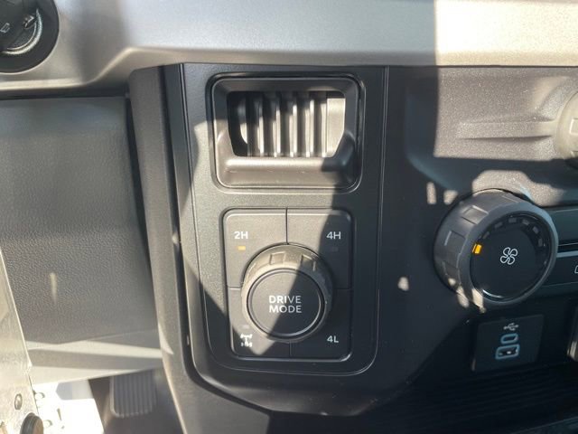 New 2026 Ford F250 XL w/ XL Chrome Package image 14