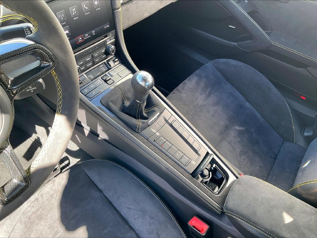 Certified 2021 Porsche 718 Cayman GT4 RWD image 20