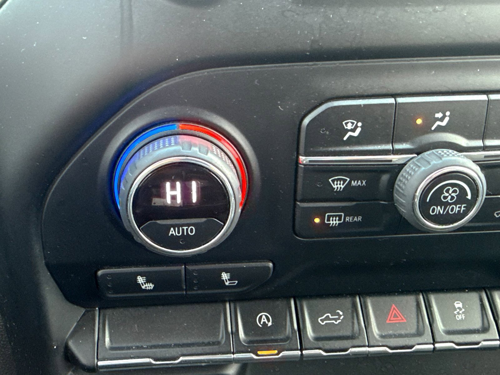 Certified 2021 Chevrolet Silverado 1500 RST image 33