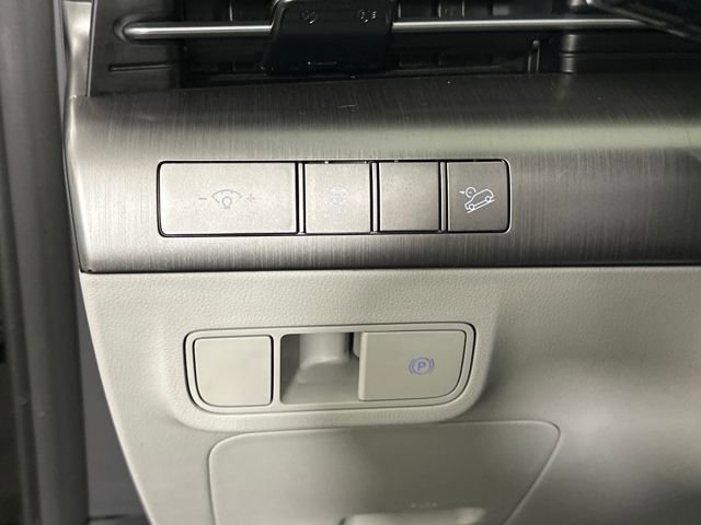 Certified 2024 Hyundai Kona SEL w/ Convenience Package image 19