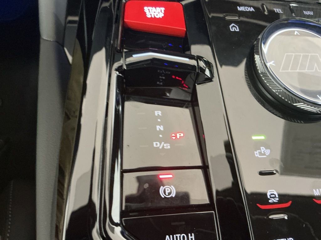 Certified 2026 BMW M5 w/ Carbon Package image 15