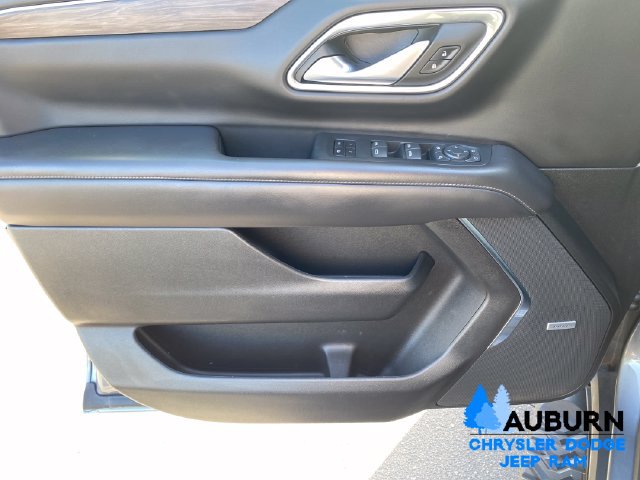 Used 2022 Chevrolet Tahoe Z71 w/ Z71 Off-Road Package AWD/4WD image 9