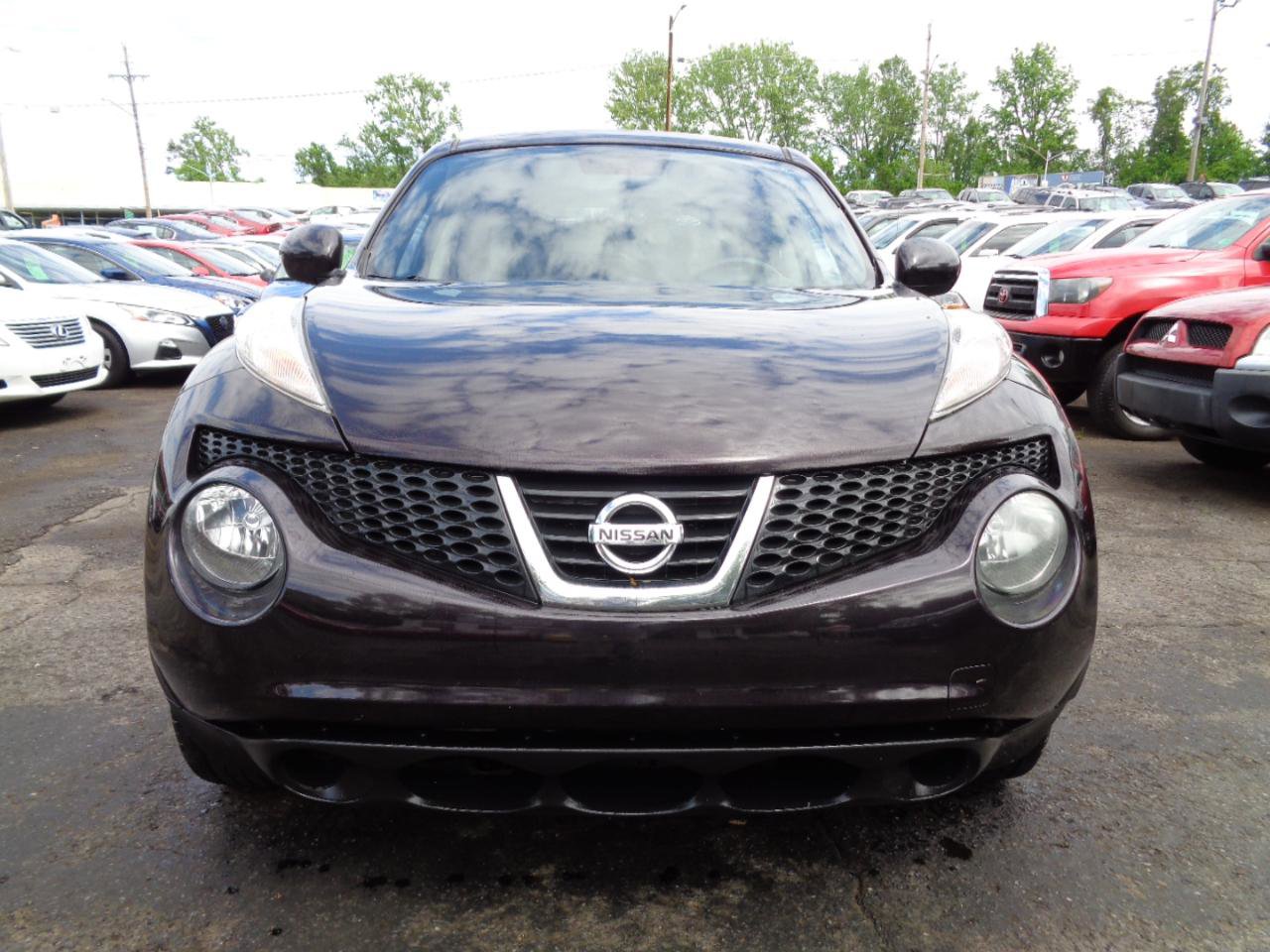 Used 2014 Nissan Juke SV w/ Navigation Package FWD image 2