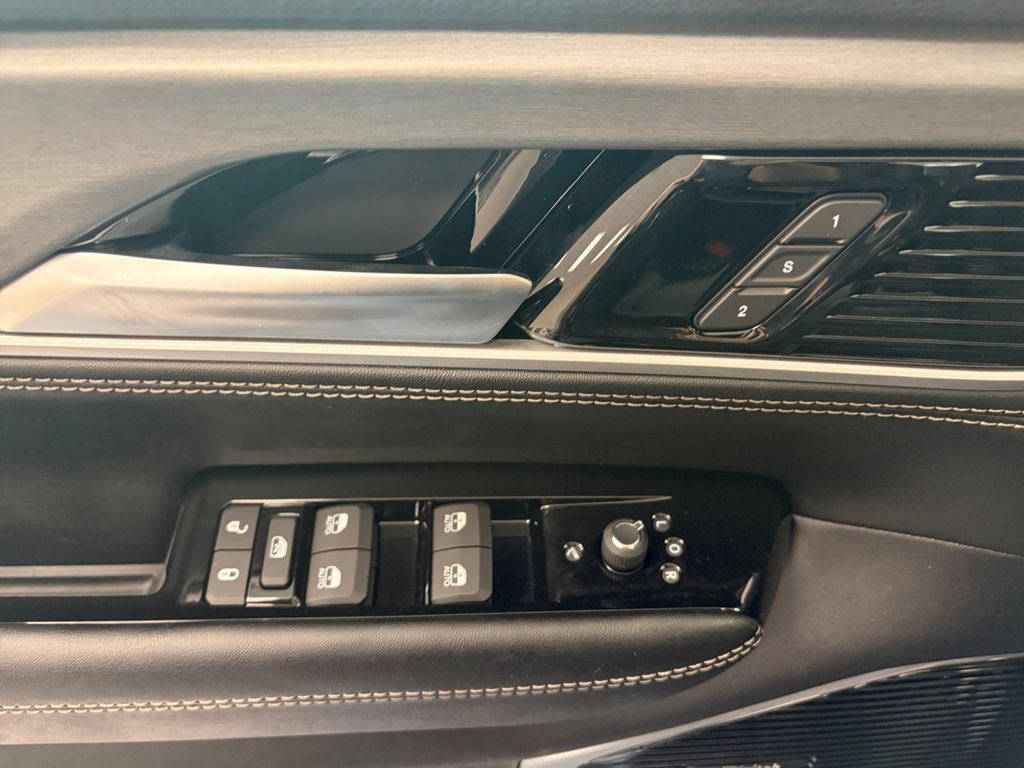 New 2026 Jeep Grand Wagoneer L Limited AWD/4WD image 24