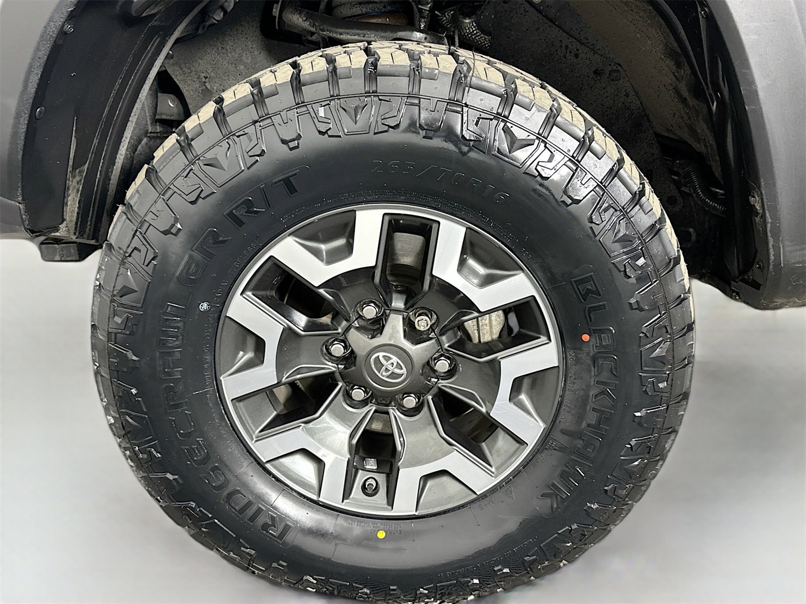 Certified 2020 Toyota Tacoma TRD Off-Road image 30