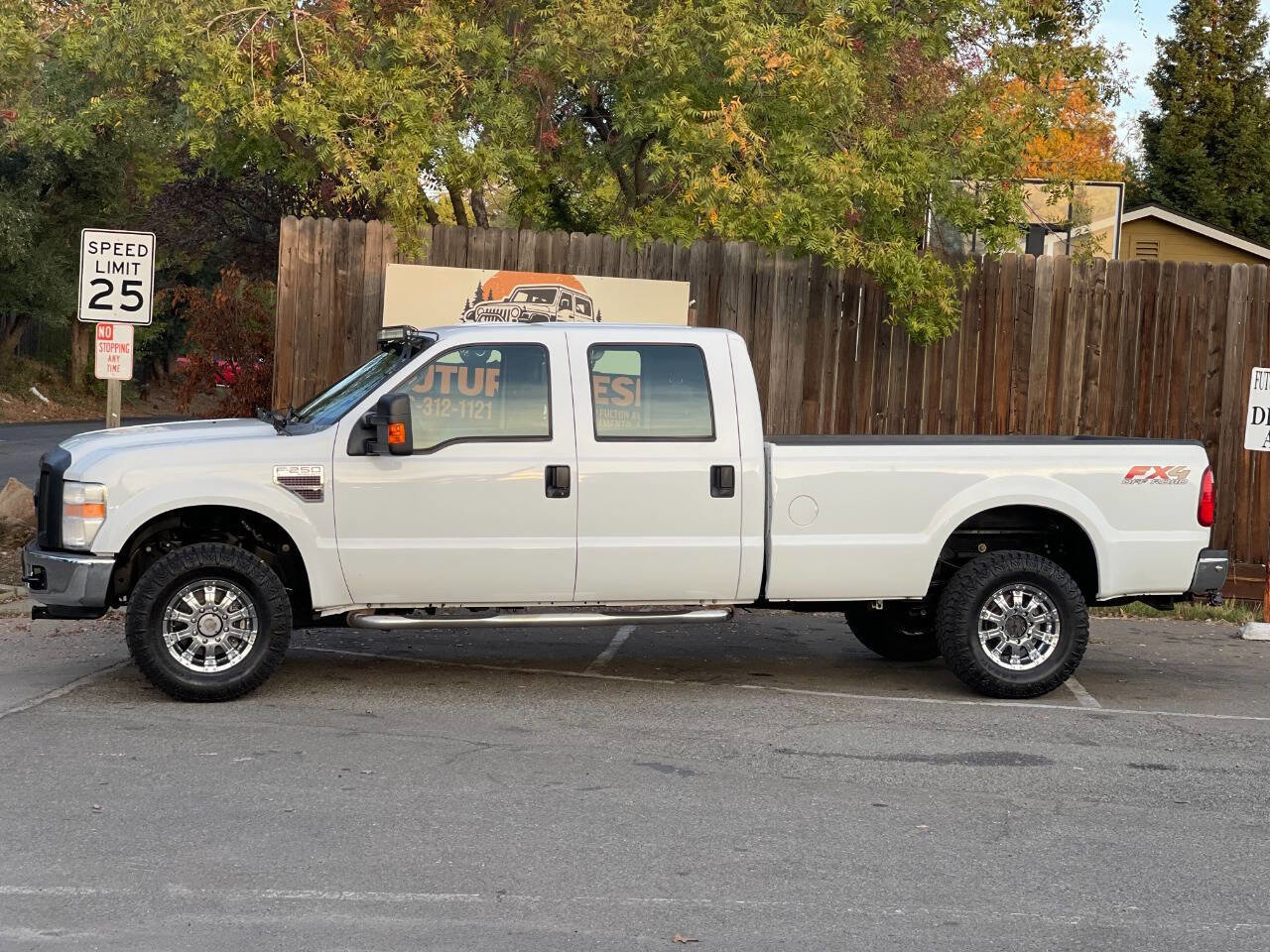 Used 2008 Ford F250 FX4 AWD/4WD image 2