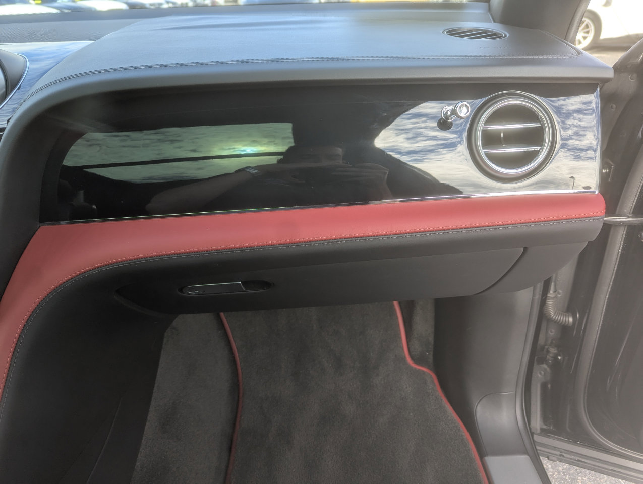 Used 2018 Bentley Bentayga Mulliner image 37