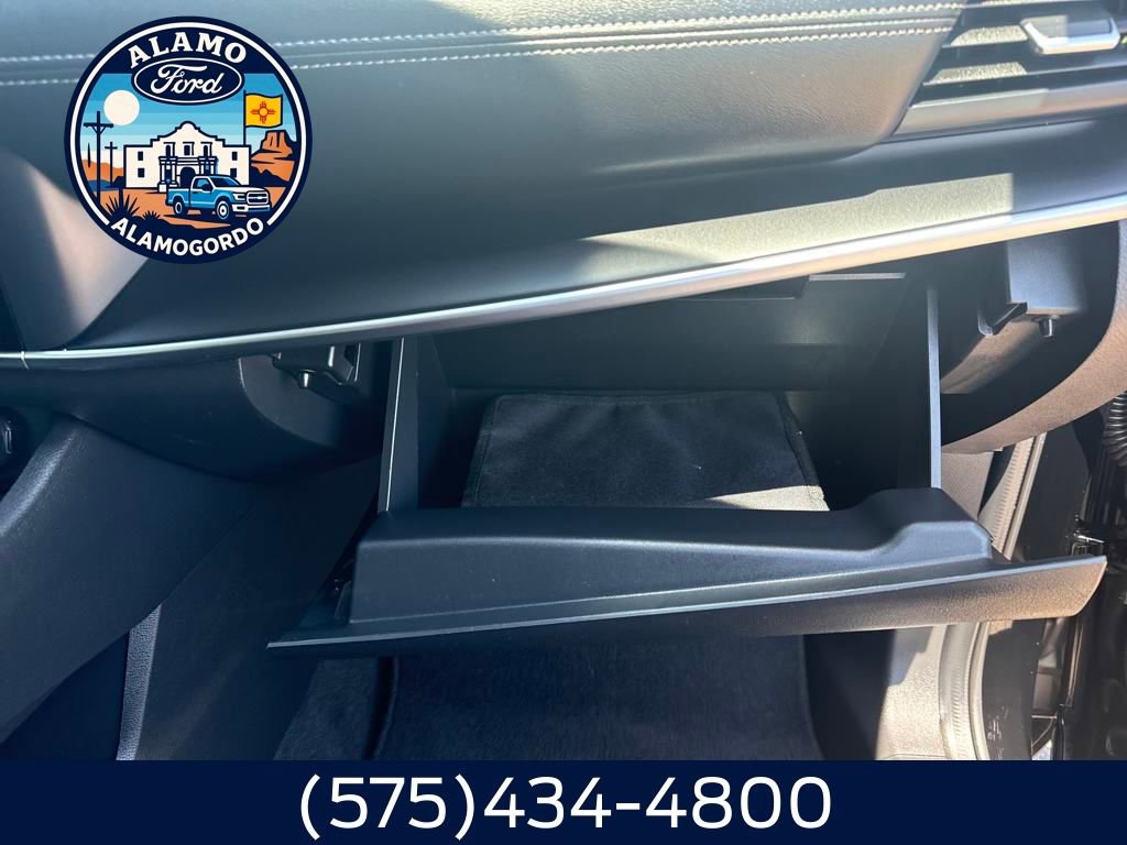 Used 2023 Nissan Rogue S image 18