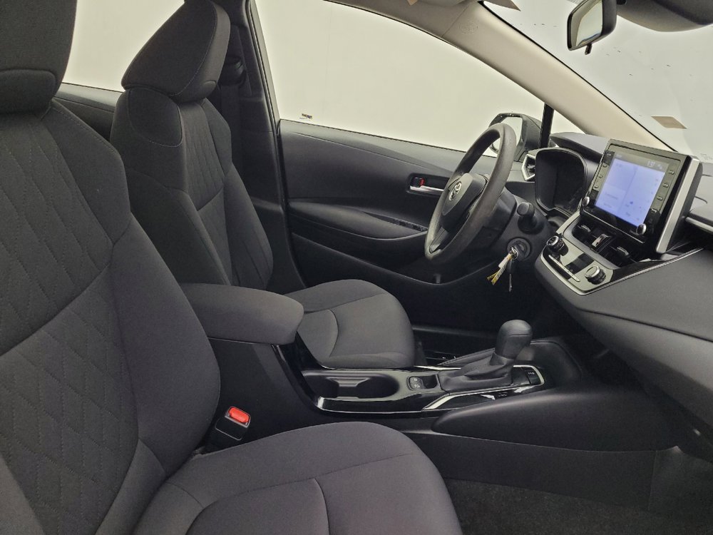 Used 2021 Toyota Corolla LE image 21