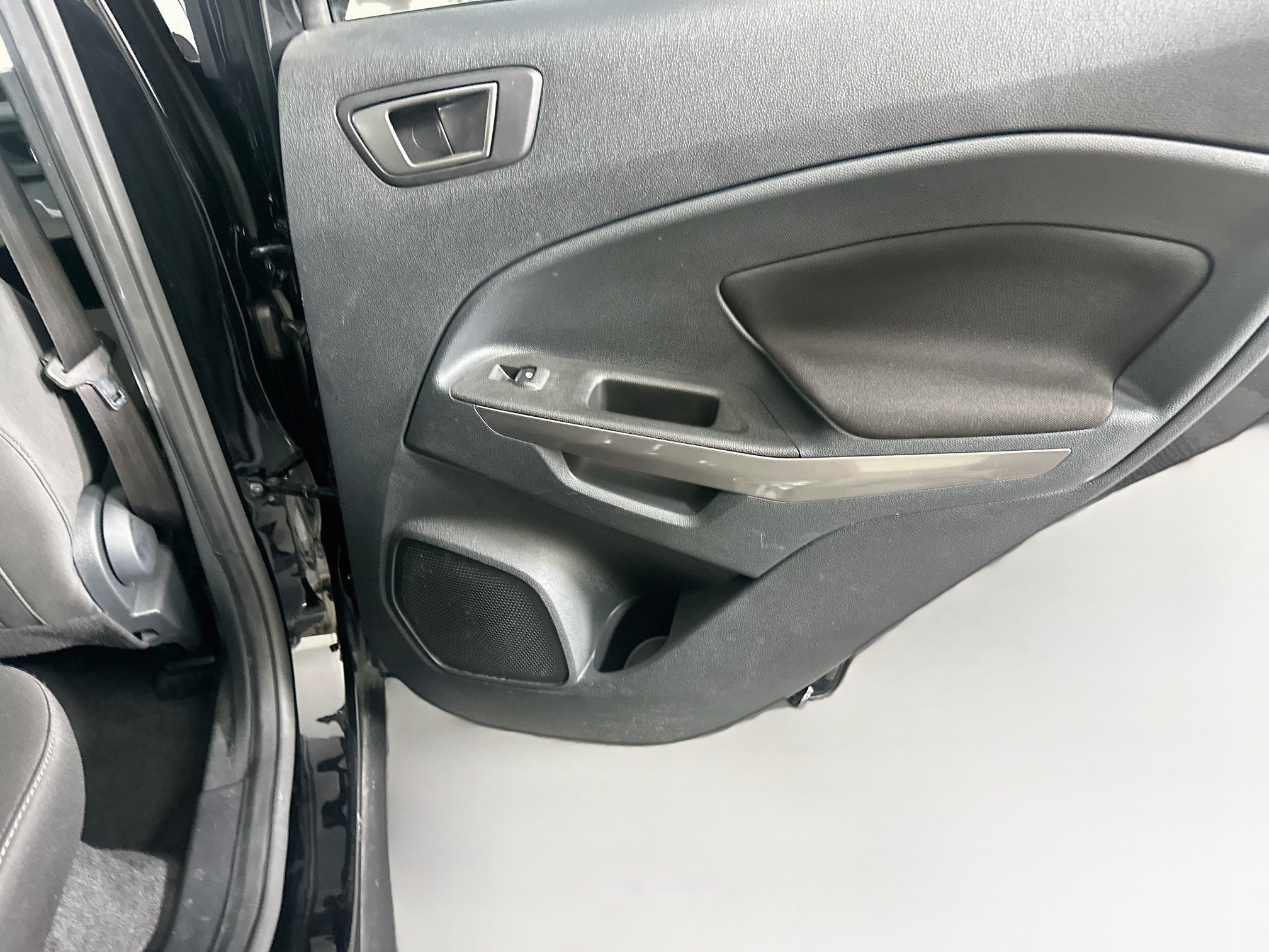Used 2021 Ford EcoSport SE FWD image 29