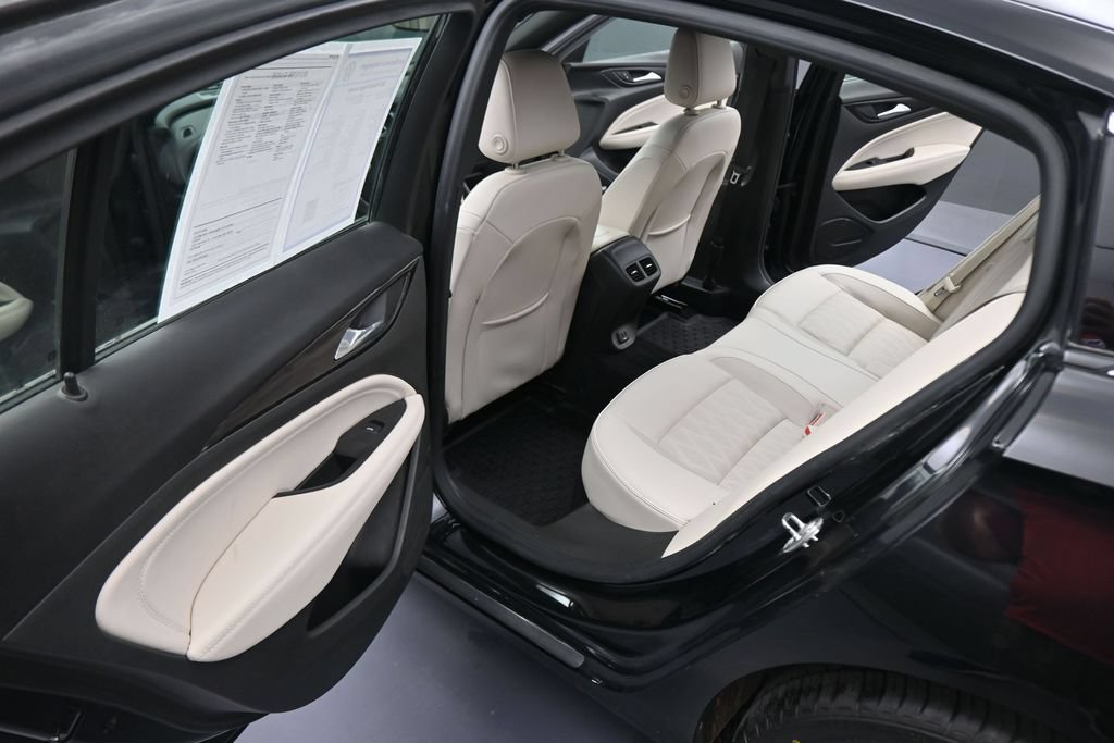 Used 2019 Buick Regal Avenir w/ Driver Confidence Package II FWD image 39