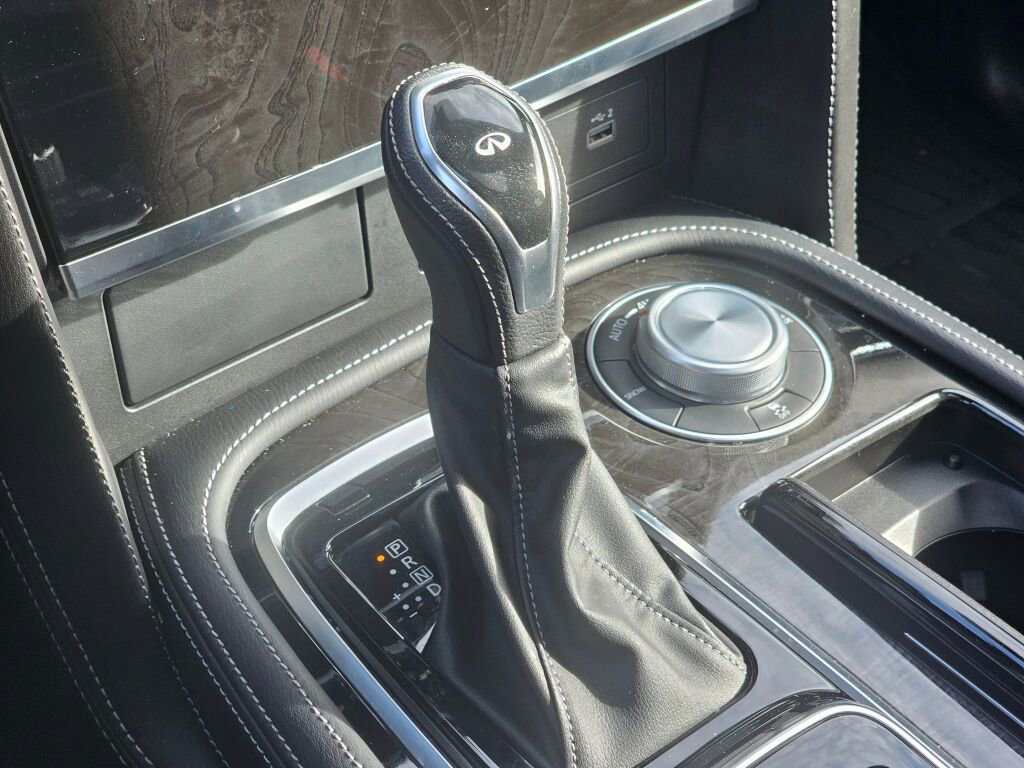 Used 2024 INFINITI QX80 Sensory AWD/4WD image 41