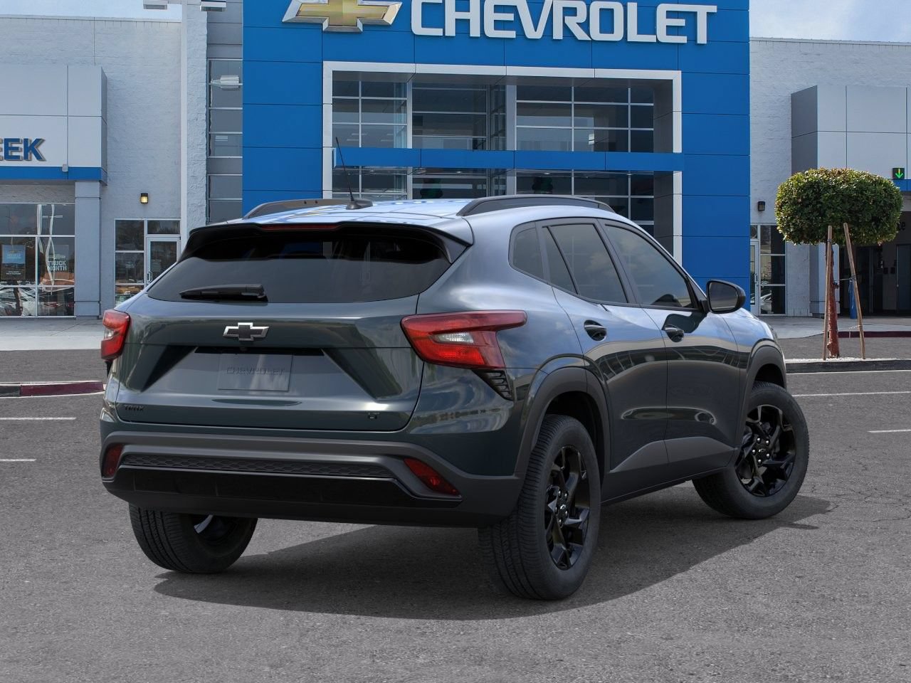 New 2026 Chevrolet Trax LT w/ Midnight Edition FWD image 4