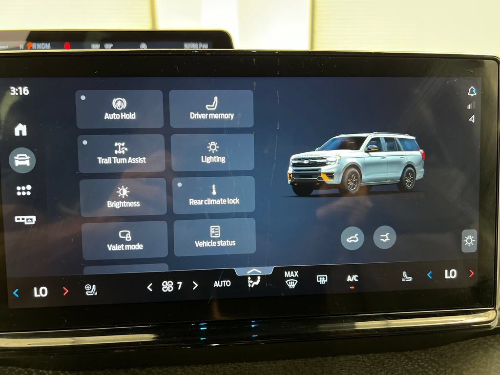 Used 2025 Ford Expedition Tremor AWD/4WD image 72