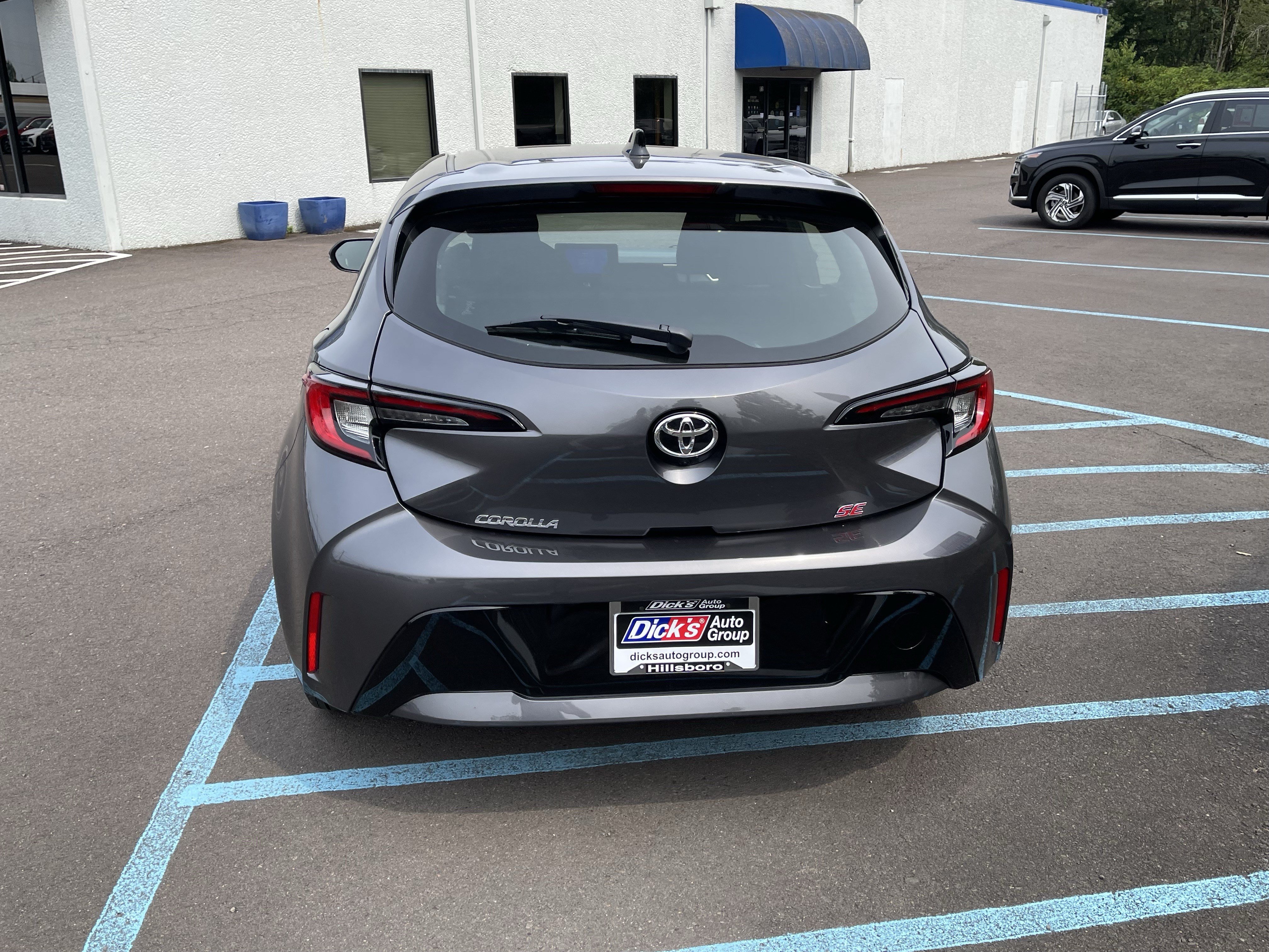 Used 2026 Toyota Corolla SE FWD image 4
