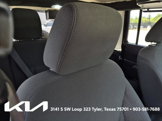 Used 2017 Jeep Wrangler Unlimited Sport w/ Quick Order Package 24S AWD/4WD image 12