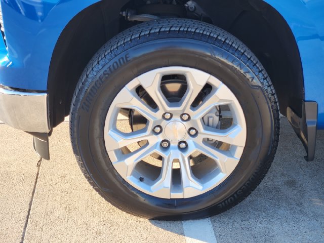 Used 2024 Chevrolet Silverado 1500 LTZ AWD/4WD image 17