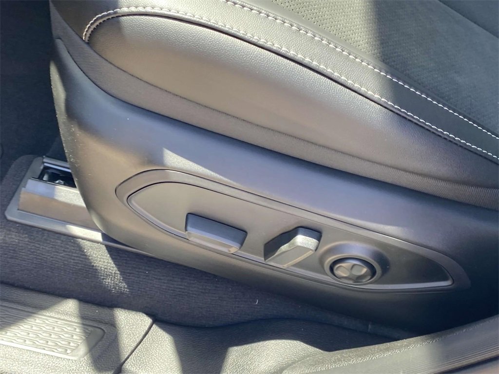 New 2025 Jeep Grand Cherokee L Altitude image 14