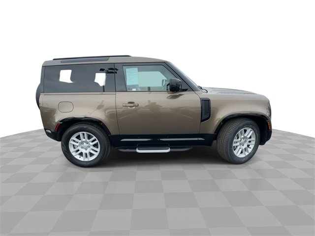 Used 2022 Land Rover Defender 90 X-Dynamic HSE image 9