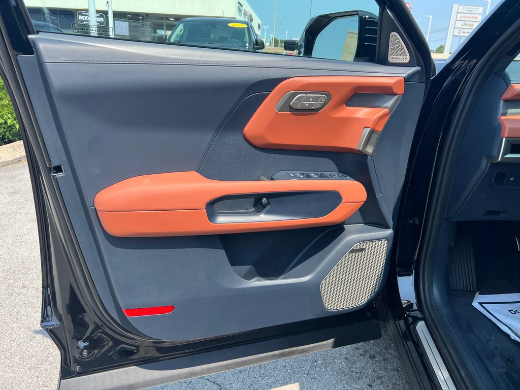 New 2027 Kia Telluride SX w/ Towing Package FWD image 12