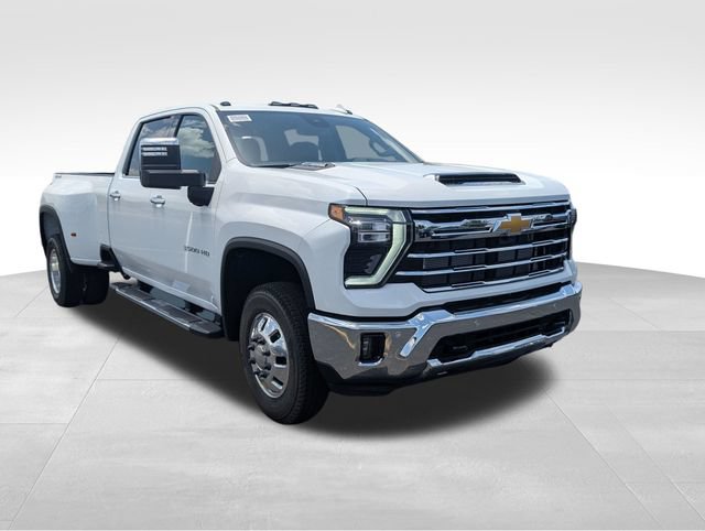 New 2026 Chevrolet Silverado 3500 LTZ w/ LTZ Plus Package AWD/4WD image 1