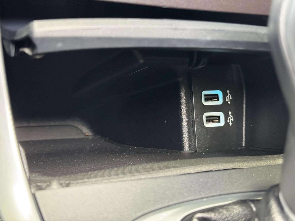 Used 2016 Ford Edge Sport w/ Equipment Group 401A AWD/4WD image 13