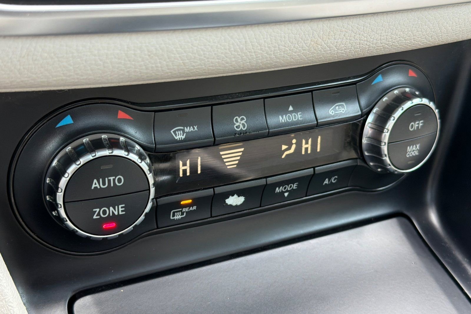 Used 2015 Mercedes-Benz CLA 250 image 17