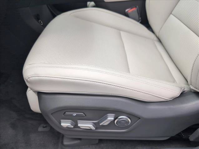 New 2026 Hyundai Santa Fe Calligraphy AWD/4WD image 4