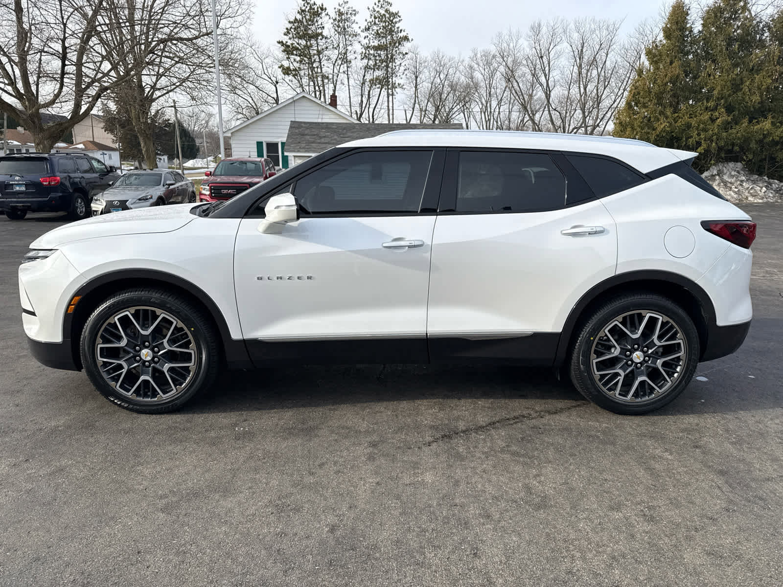 Used 2024 Chevrolet Blazer Premier w/ Driver Confidence II Package image 6