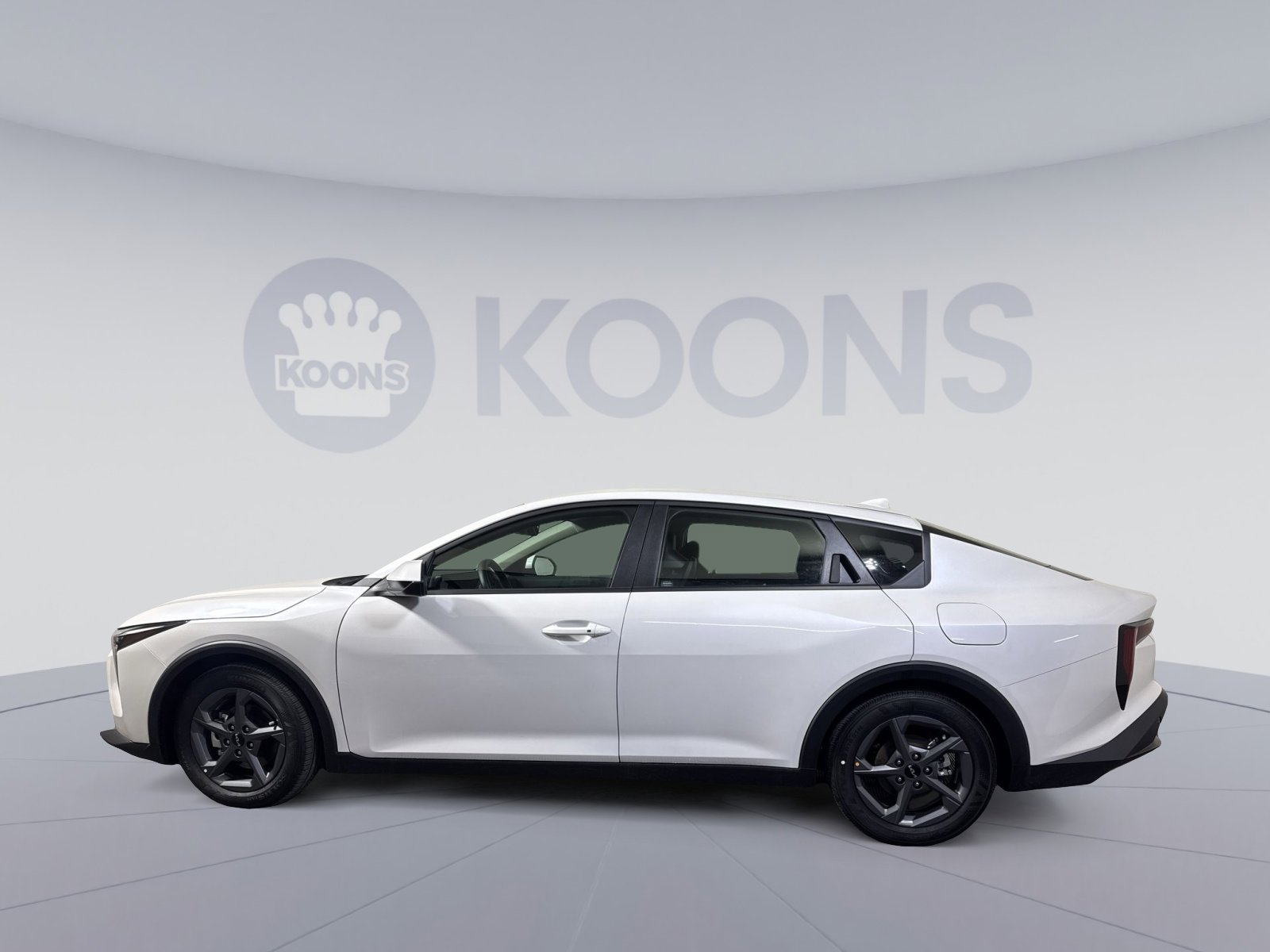 New 2025 Kia K4 LXS image 2