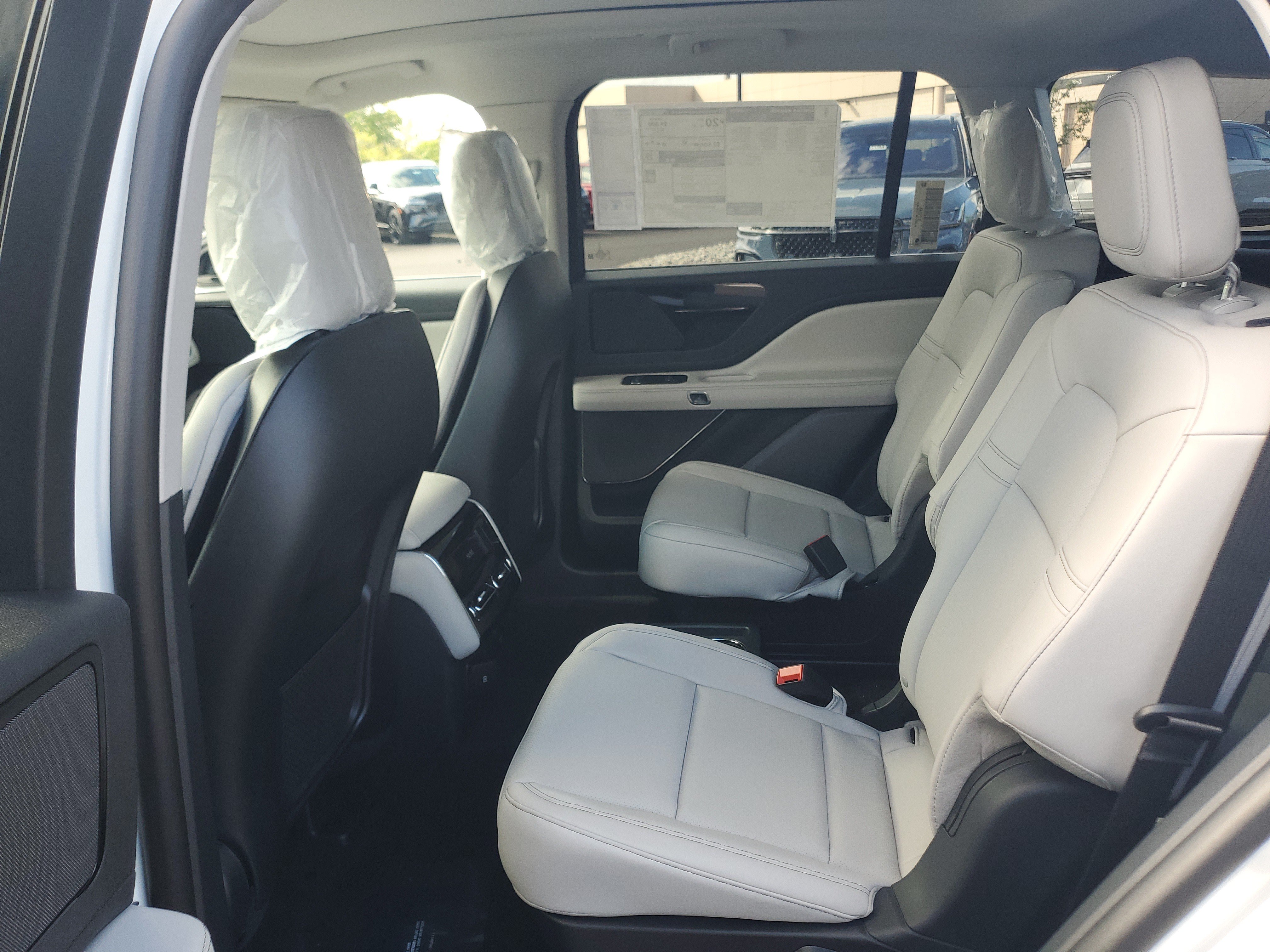New 2026 Lincoln Aviator AWD image 23
