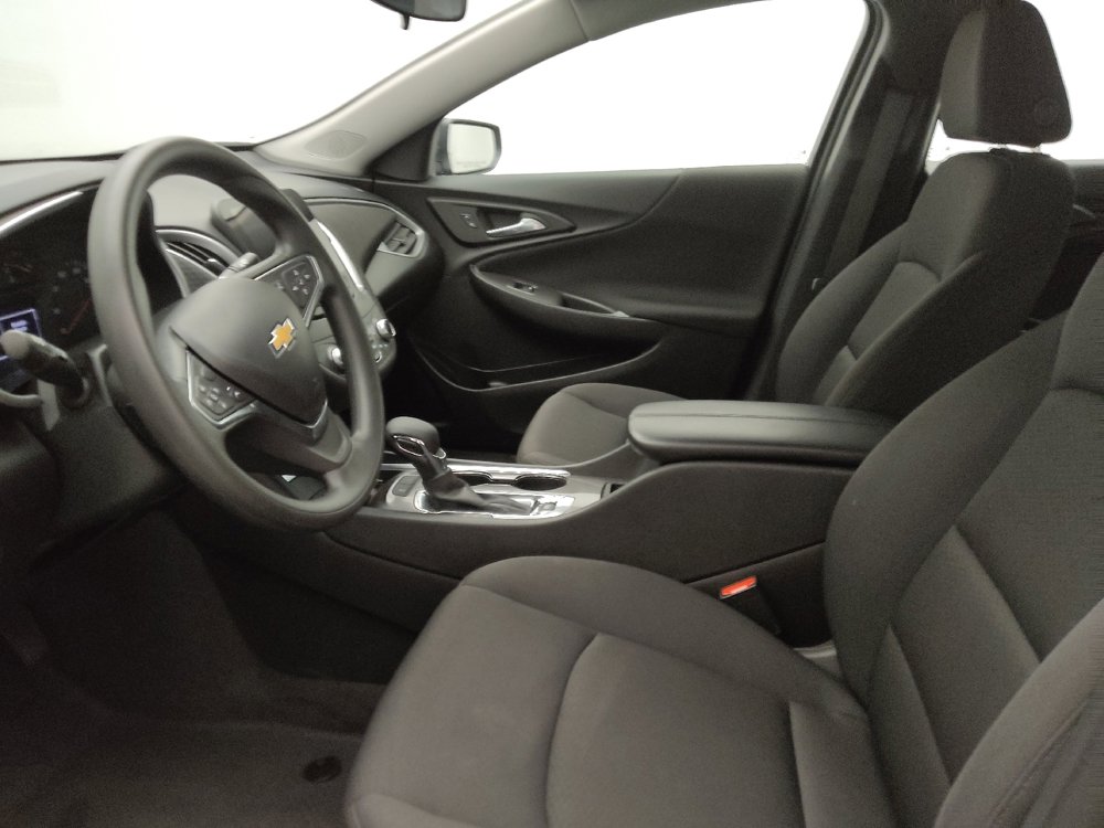 Used 2024 Chevrolet Malibu LT image 17