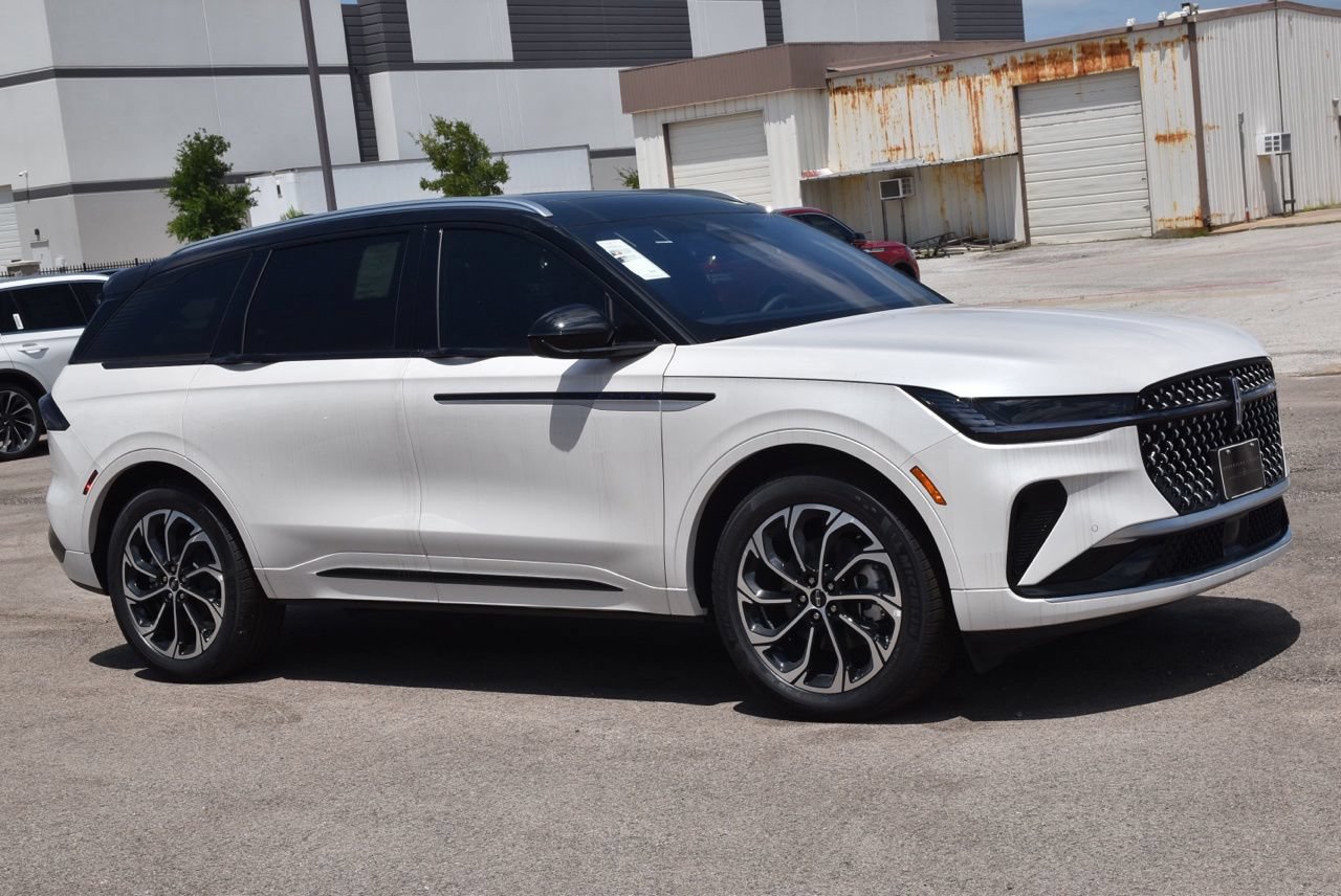 New 2026 Lincoln Nautilus Reserve AWD/4WD image 4