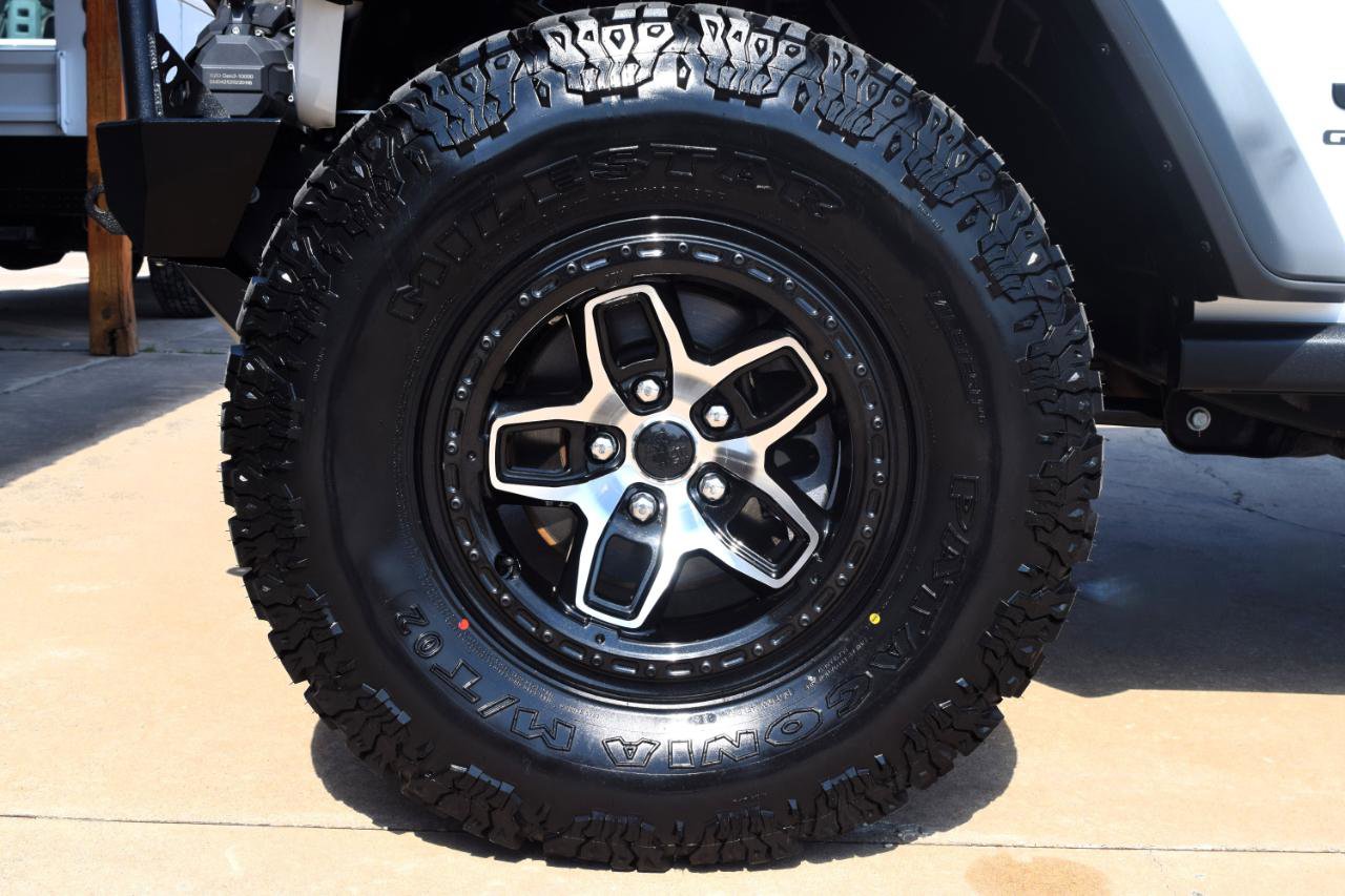 Used 2022 Jeep Gladiator Sport image 26